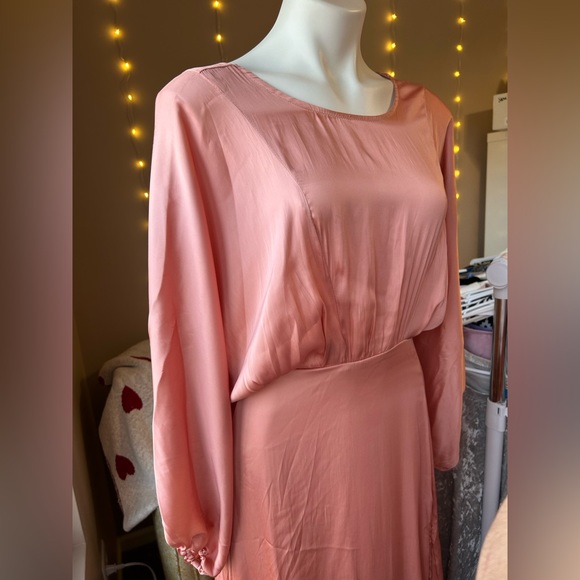 ASTR Midi Long Sleeve Coral Dress - Picture 9 of 12